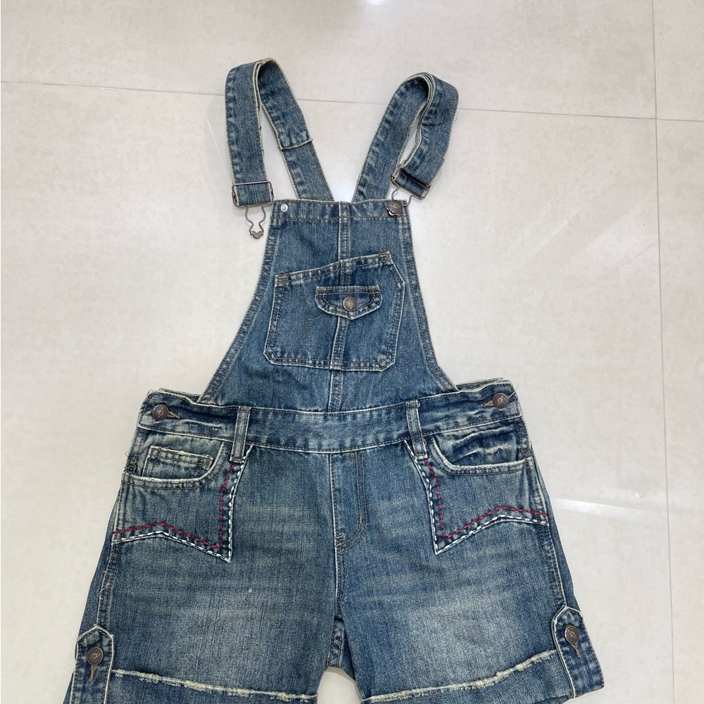Levi's Styled womens Premium Vintage Overalls Blue Medium 100%cotton.